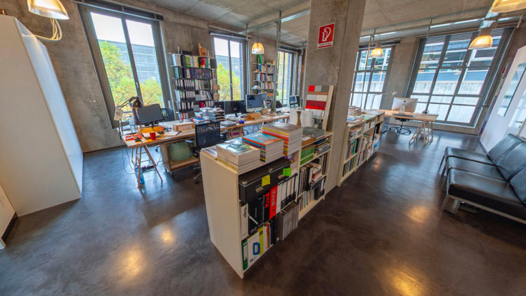 svaerm agentur office 1 768x432