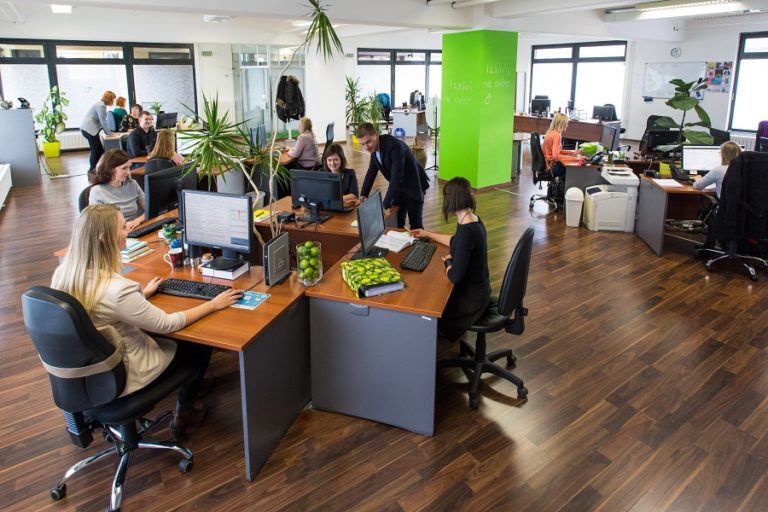 Uebersetzungsbuero Schluesselfertige Uebersetzungen Leemeta 001 768x512