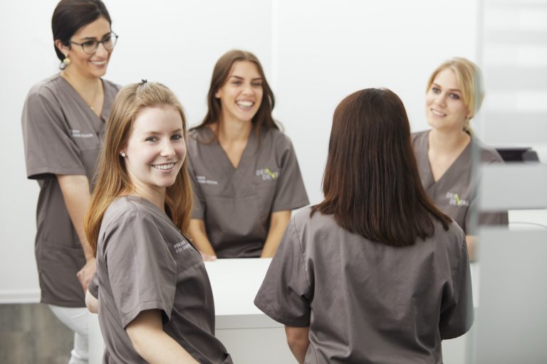dein.dental Team 768x512