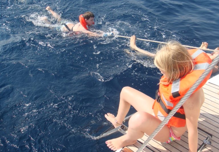 Segelboot Mitsegeln Kroatien Familie Kind Kinder 768x534