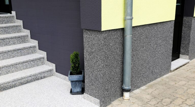 Maler Muenchen Sanierungen 1 768x422