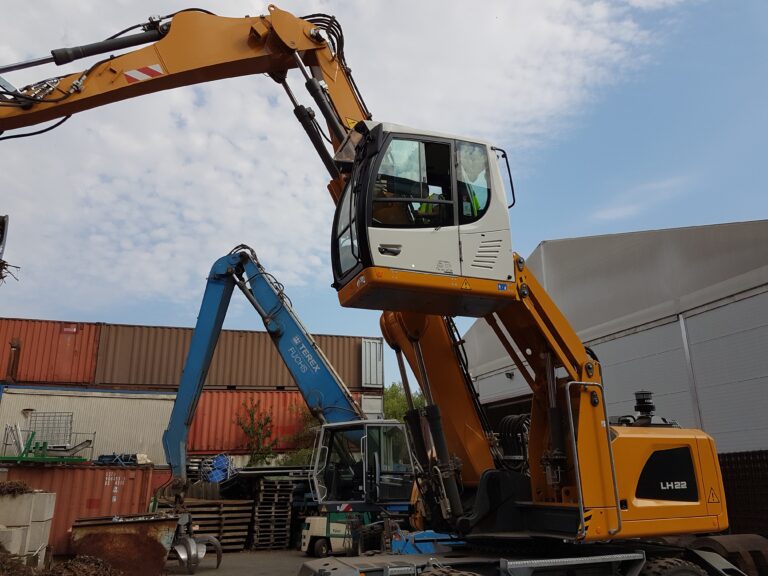 Baumaschinen Fuchsbagger 768x576