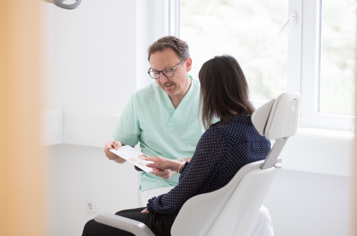 zahnimplantate schweizerbau backnang