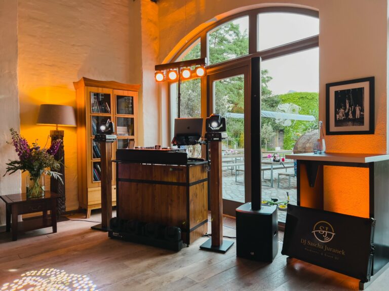 DJ Technik fuer Hochzeit 768x576