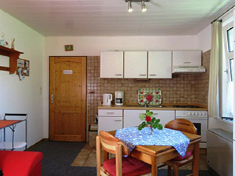 Kuechenzeile Ferienhaus 768x576