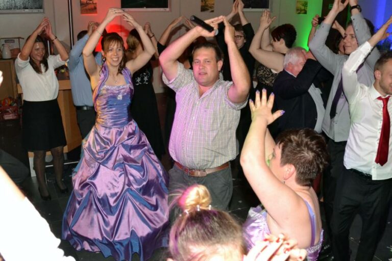 DJ Hochzeit DJ Animateur Hochzeitsplaner Mirko 3 768x512