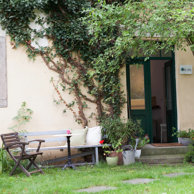 psychotherapeutin linz leonding martina simbuerger zugang vom park 768x768