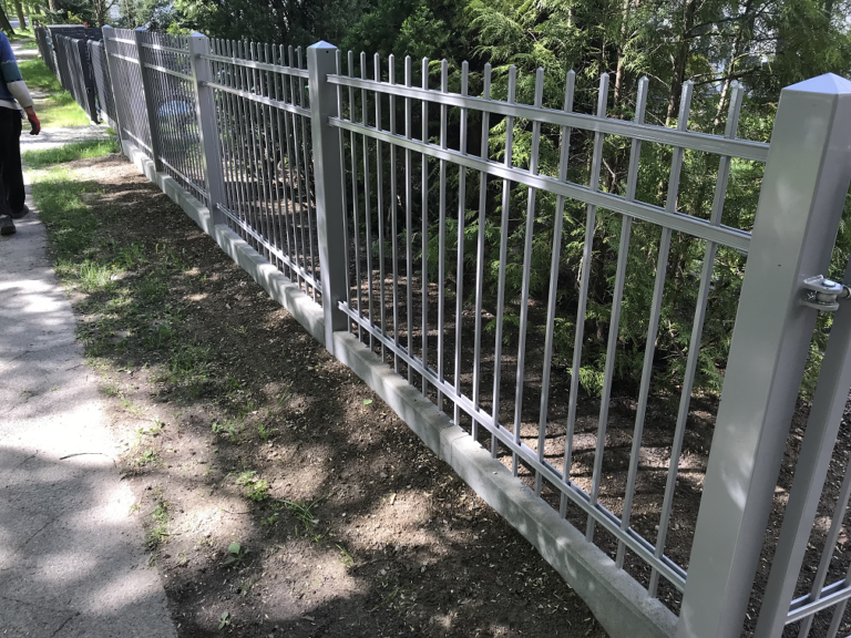 moderner zaun4 768x576