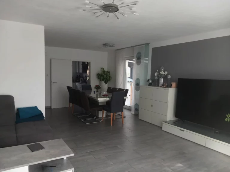 Wohnzimmer 768x576