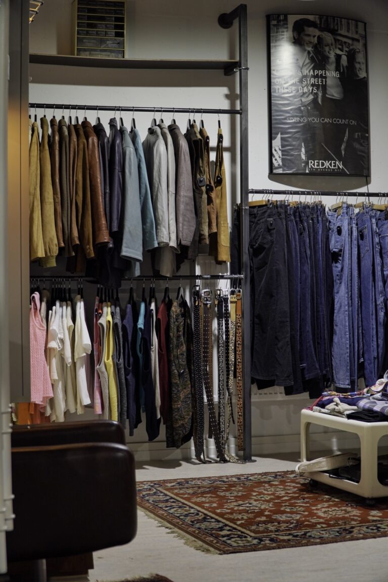 JPEG Bild 1BA2733F950B 2 768x1152