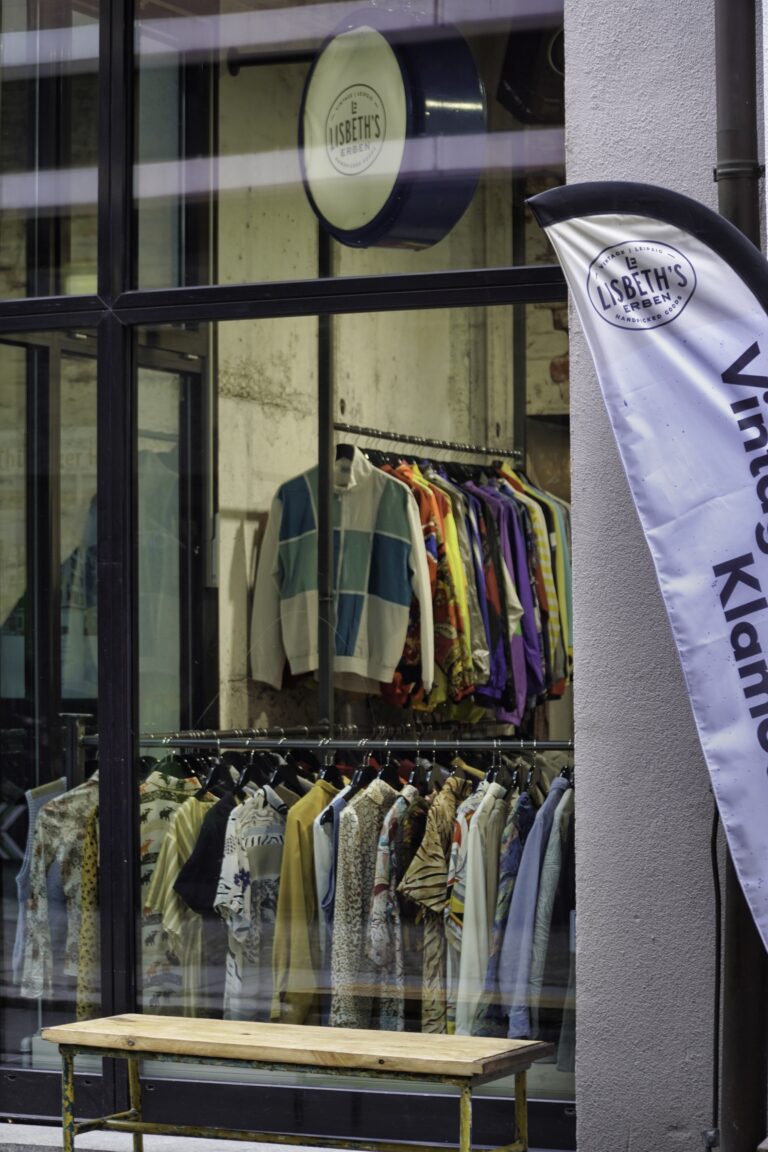 JPEG Bild 1BA2733F950B 5 768x1152