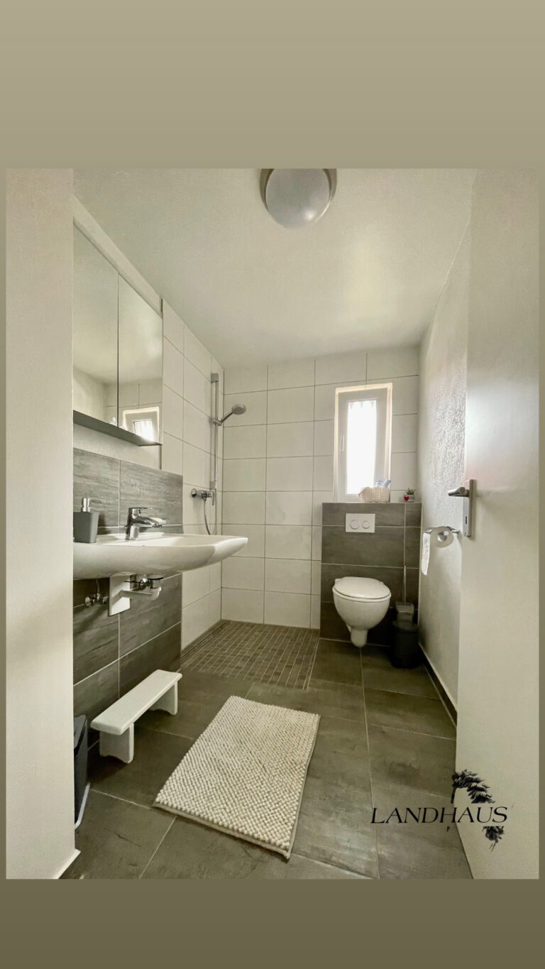 6BC40C82 B9FE 412C A99A D2EA54BCBA4A 768x1365