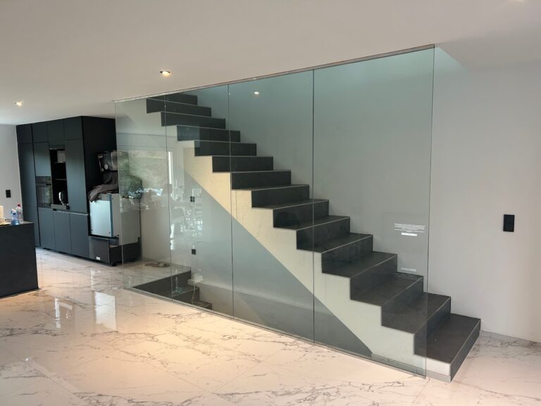 Glas Raumabtrenner 768x576