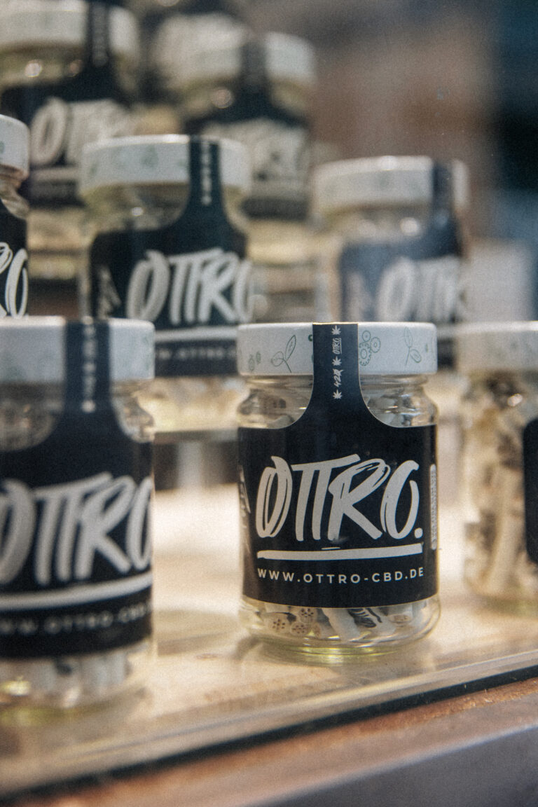 B45E5897 157F 4481 8491 2FEB5B7AD809 768x1152