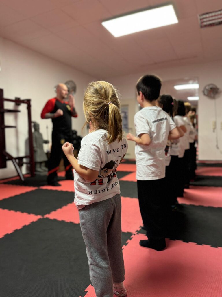 WingChun kampfkunst kinder kampfsport disziplin selbstvertrauen heidelberg beste effektiv kravmaga hebel sifu andrej johann 02 768x1024