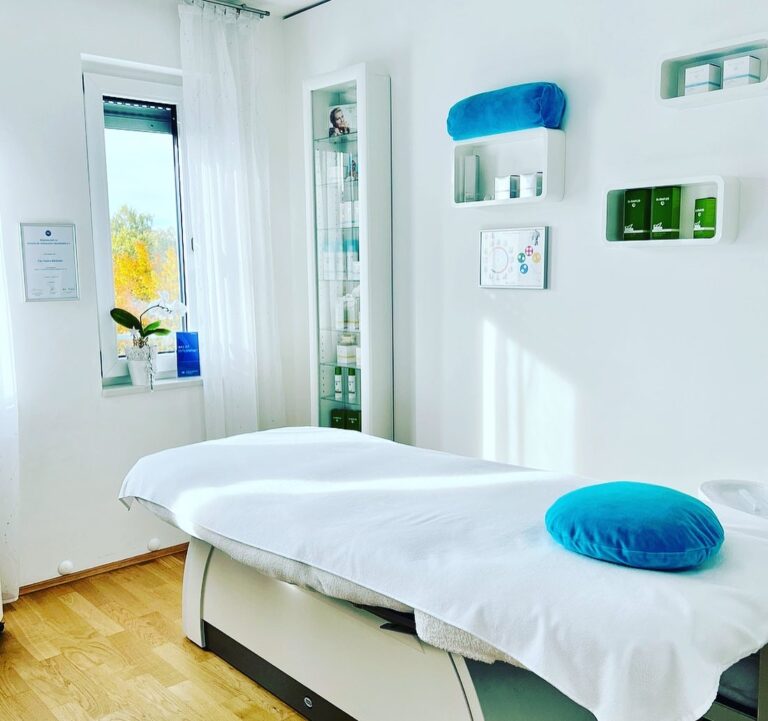 99E21217 4853 4D0B A3C2 F13DB0BCA994 768x721